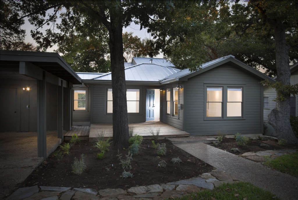 DIY Design and Build Austin projects. Front view of old 1949 bungalow. 