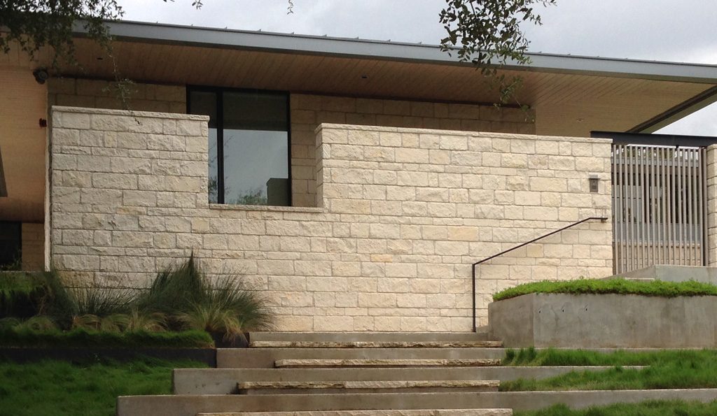 Stone styles for modern homes have tight joints and coursed patterns.